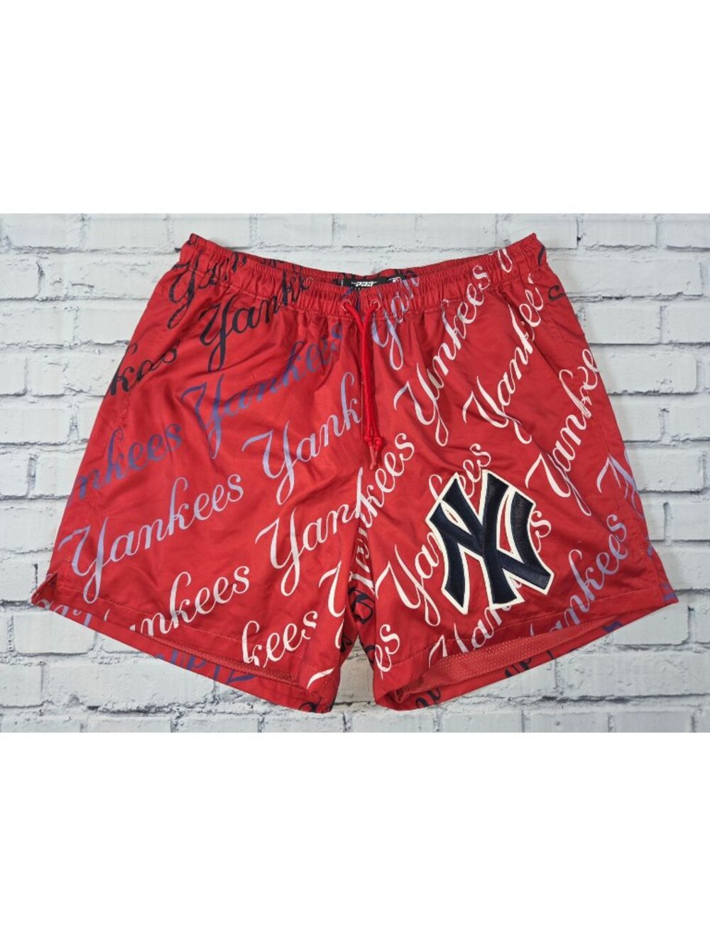 New York Yankees Red Pro Standard Luxury Athletic Shorts Large